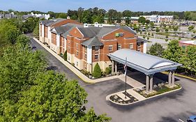 Holiday Inn Express & Suites Williamsburg By Ihg